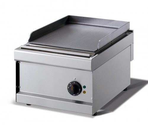 Grillade électrique avec plaque lisse